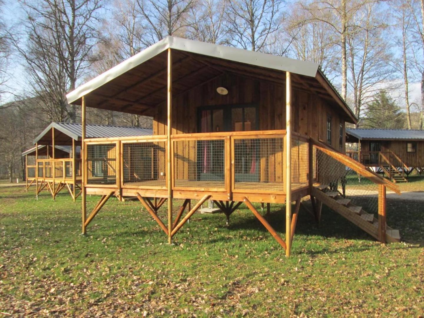 Camping La Borie Basse Condat  ภายนอก รูปภาพ